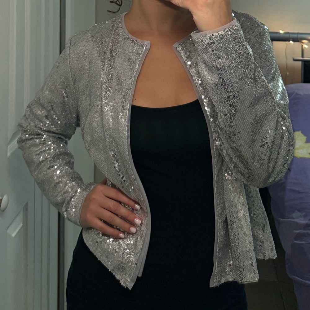 Isaac Mizrahi Shimmering Silver Sequin Jacket - Picture 2 of 7